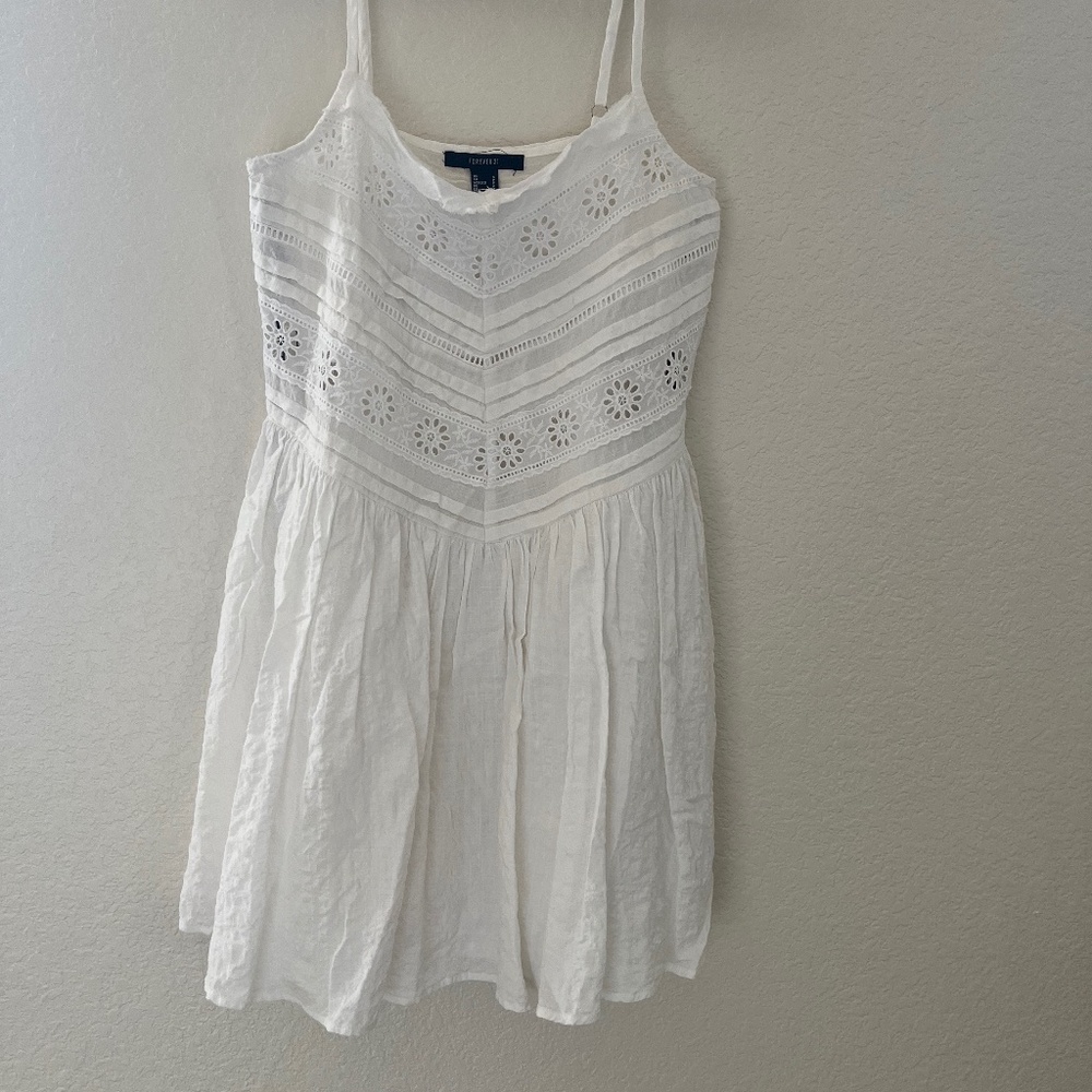 NWOT white cotton eyelet mini dress Forever 21 Size small